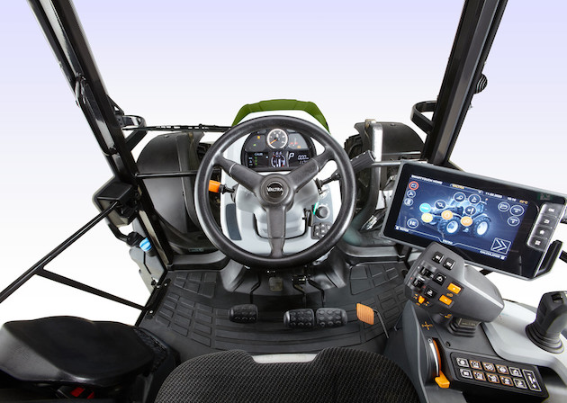 valtra g5 series studio g135 versu cockpit 172139
